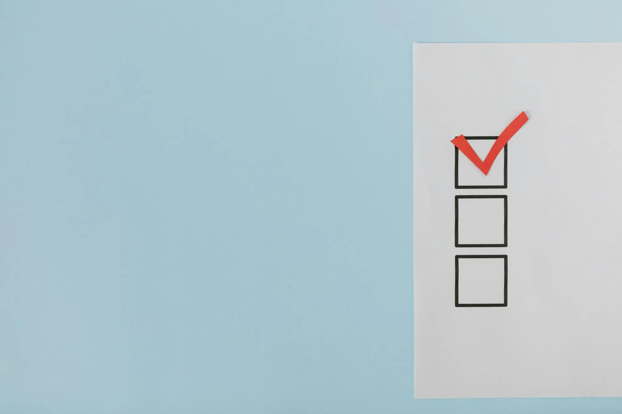 How to Run a Tenant Criminal Background Check in Sarasota, FL